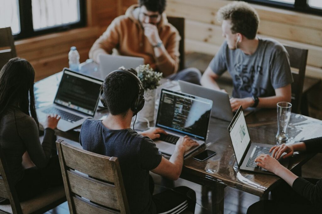 Intranet ou portail client : beaucoup de PME confondent les deux et paient pour le mauvais